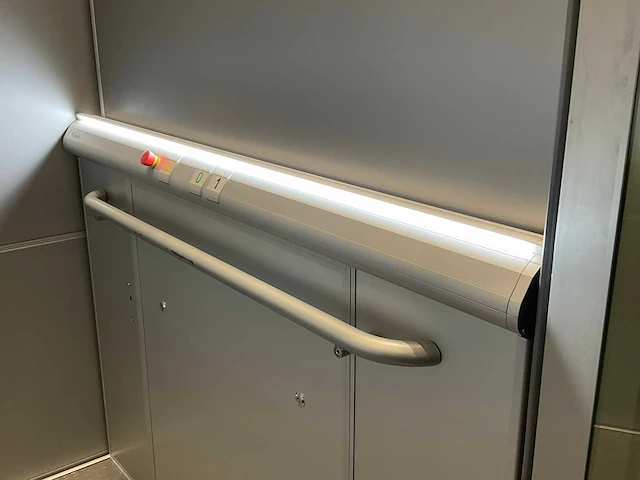 2023 kroon liften sb 200 platformlift - afbeelding 2 van  13