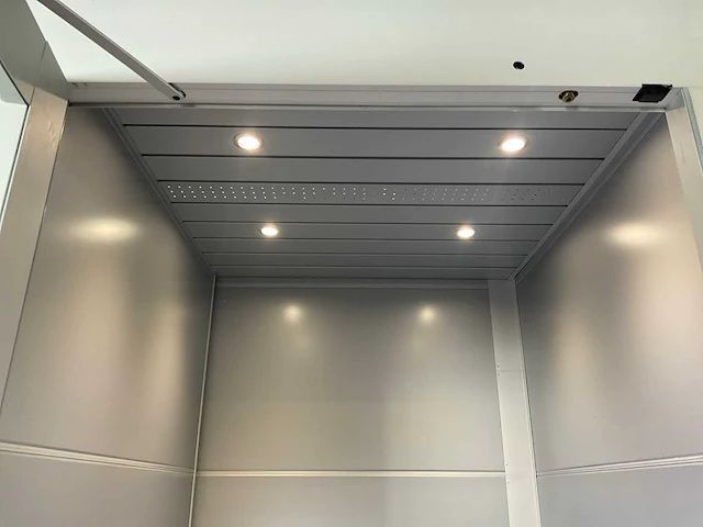 2023 kroon liften sb 200 platformlift - afbeelding 10 van  13