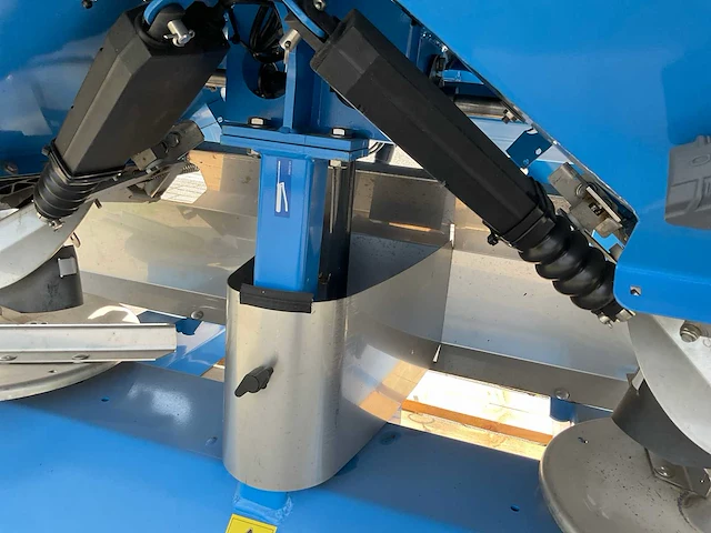 2023 lemken spica 8 kunstmeststrooier - afbeelding 3 van  17