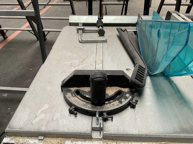 2023 makita 2704 n verrijdbare zaagtafel - afbeelding 5 van  7