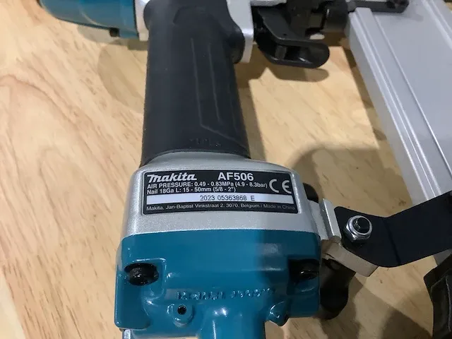 2023 makita af506 pneumatische tacker - afbeelding 5 van  6