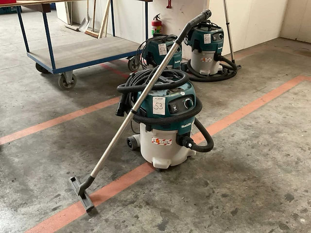 2023 makita vc3012l industriële stofzuiger - afbeelding 2 van  5