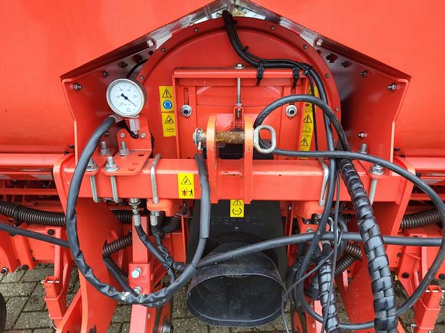 2023 maschio gaspardo mter 300 6-rijige maïs / precisiezaaimachine - afbeelding 20 van  24