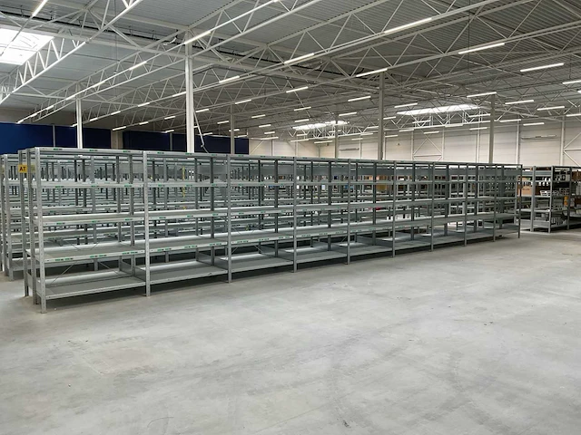 2023 meta t3 n magazijnstelling 18 dubbele secties - afbeelding 1 van  8
