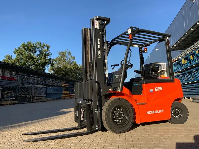 2023 noblelift fe4p25qc vorkheftruck triple mast 4.8m - afbeelding 1 van  22