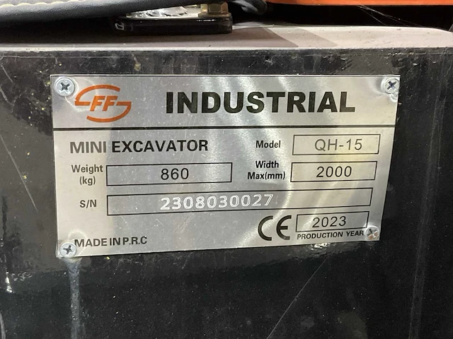 2023 qh-15 graafmachine met hydraulische grondboor en extra bakken - afbeelding 10 van  18