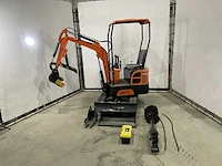2023 qh-15 graafmachine met hydraulische grondboor en extra bakken