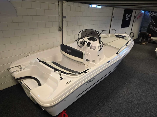2023 ranieri - azzurra speedboot - nieuw - afbeelding 12 van  17
