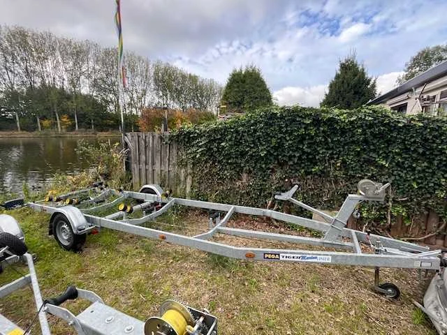 2023 ranieri giubileo - consoleboot incl 150 pk suzuki en pega boottrailer - afbeelding 8 van  16