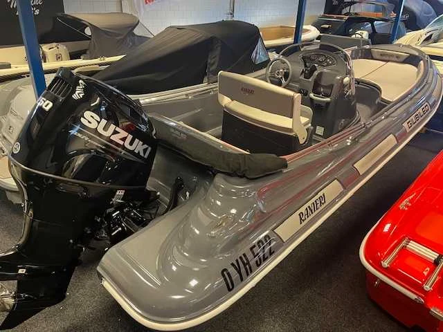2023 ranieri giubileo - consoleboot incl 150 pk suzuki en pega boottrailer - afbeelding 1 van  16