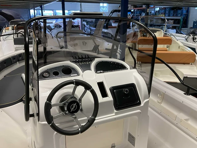 2023 ranieri voyager consoleboot - afbeelding 5 van  22