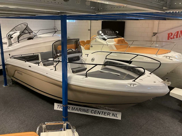 2023 ranieri voyager consoleboot - afbeelding 17 van  22