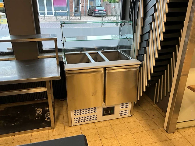 2023 saro es 900g saladette - afbeelding 1 van  9