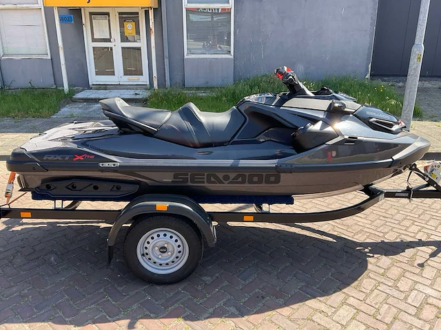2023 seadoo rxt x-rs 300 jetski met trailer - afbeelding 3 van  39