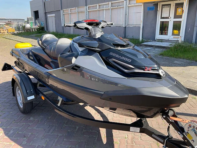 2023 seadoo rxt x-rs 300 jetski met trailer - afbeelding 4 van  39