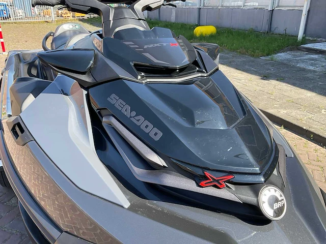 2023 seadoo rxt x-rs 300 jetski met trailer - afbeelding 9 van  39