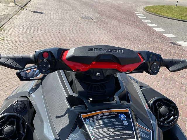 2023 seadoo rxt x-rs 300 jetski met trailer - afbeelding 13 van  39