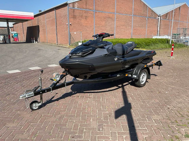 2023 seadoo rxt x-rs 300 jetski met trailer - afbeelding 36 van  39