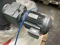 2023 sew-eurodrive r137 r77 drn100ls4 elektromotor met vertragingskast “ongebruikt” - afbeelding 5 van  19