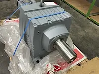 2023 sew-eurodrive r137 r77 drn100ls4 elektromotor met vertragingskast “ongebruikt” - afbeelding 8 van  19