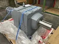 2023 sew-eurodrive r137 r77 drn100ls4 elektromotor met vertragingskast “ongebruikt” - afbeelding 15 van  19