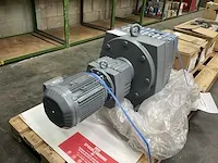 2023 sew-eurodrive r137 r77 drn100ls4 elektromotor met vertragingskast “ongebruikt” - afbeelding 16 van  19