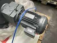 2023 sew-eurodrive r137 r77 drn100ls4 elektromotor met vertragingskast “ongebruikt” - afbeelding 18 van  19