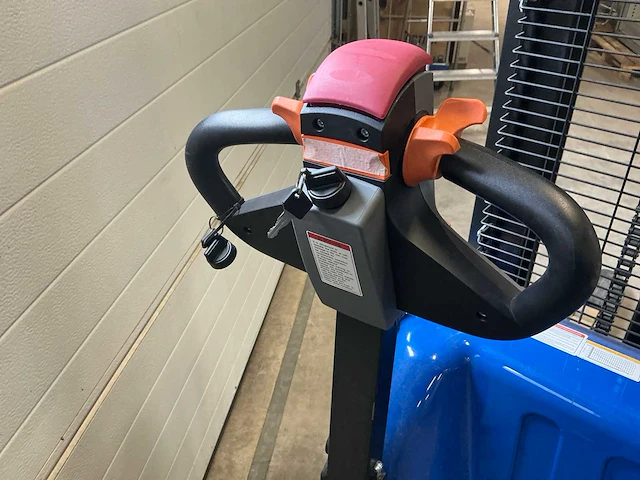 2023 solidhub he1200/3 elektrische palletwagen - afbeelding 12 van  13