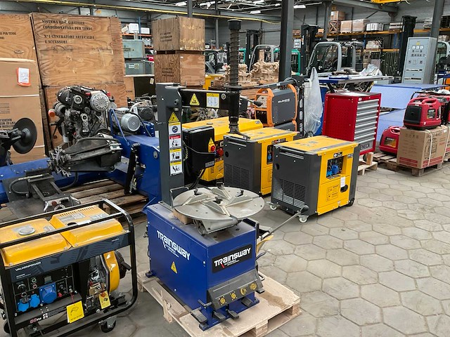 2023 trainway zh620 banden de-en montageapparaat - afbeelding 1 van  5