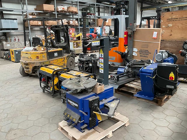 2023 trainway zh620 banden de-en montageapparaat - afbeelding 2 van  5