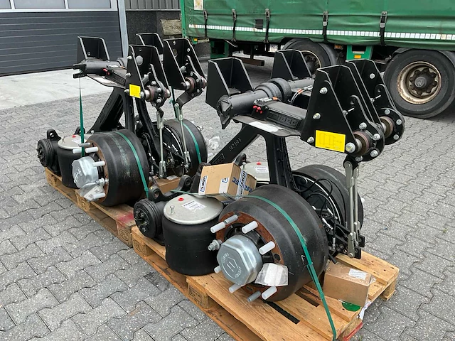 2023 tridec wt-1000-slv-ocw assen set met wielkasten - afbeelding 11 van  16