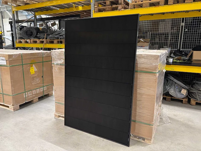 2023 tw solar 400wp full black zonnepaneel (36x) - afbeelding 1 van  5