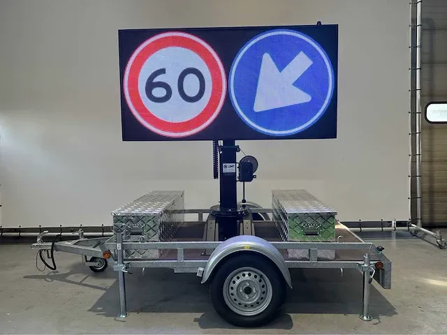 2023 viplex led tekst kar op een aanhanger op accu 220v - afbeelding 1 van  26