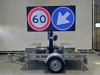 2023 viplex led tekst kar op een aanhanger op accu 220v - afbeelding 1 van  26