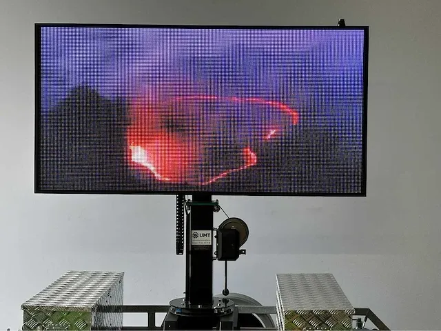 2023 viplex led tekst kar op een aanhanger op accu 220v - afbeelding 13 van  26