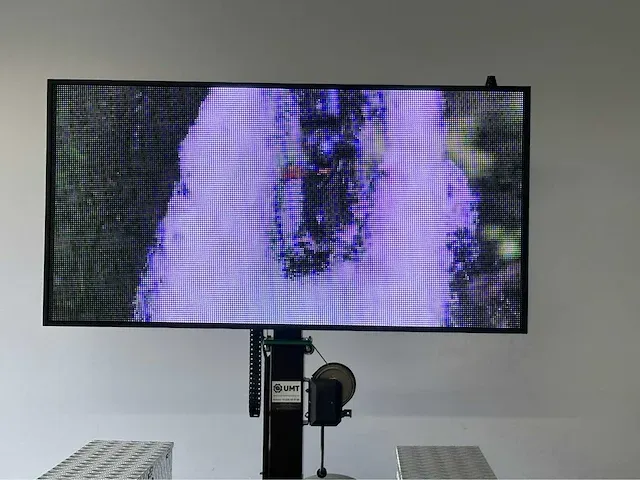 2023 viplex led tekst kar op een aanhanger op accu 220v - afbeelding 18 van  26