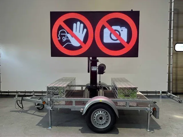 2023 viplex led tekst kar op een aanhanger op accu 220v - afbeelding 21 van  26