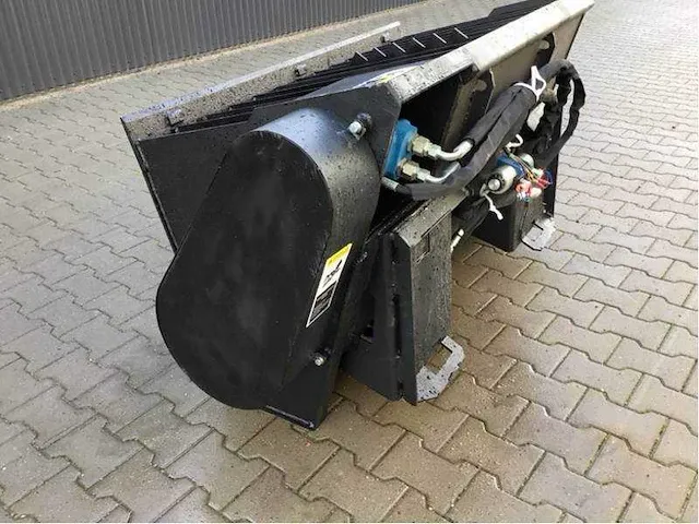 2024 - easygoing - betonmenger - betonmixer voor schranklader / skidsteer - afbeelding 8 van  32