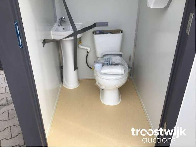 2024 - field - enkele toiletunit - sanitairunit - afbeelding 19 van  24