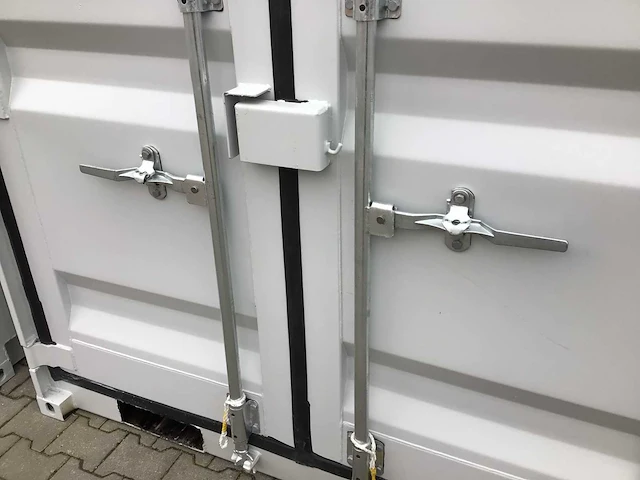 2024 - gmpu - 2024 - 7ft - opslag container met zijdeur en raam - afbeelding 13 van  26