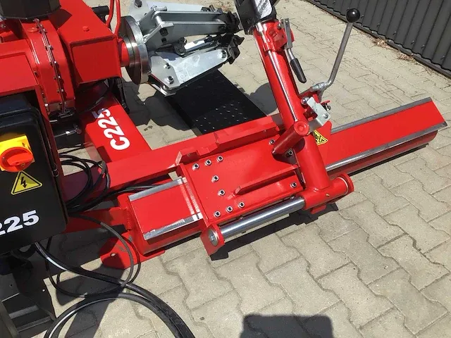 2024 - heavy duty truck tire changer - t568 - banden de-en montageapparaat - afbeelding 5 van  58