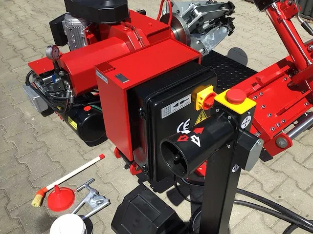 2024 - heavy duty truck tire changer - t568 - banden de-en montageapparaat - afbeelding 43 van  58