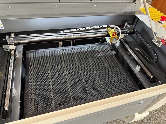 2024 - lasersnijmachine - afbeelding 2 van  6