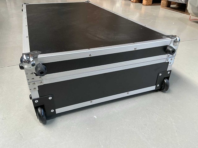 2024 - rm-100 - flightcase (10x) - afbeelding 7 van  20