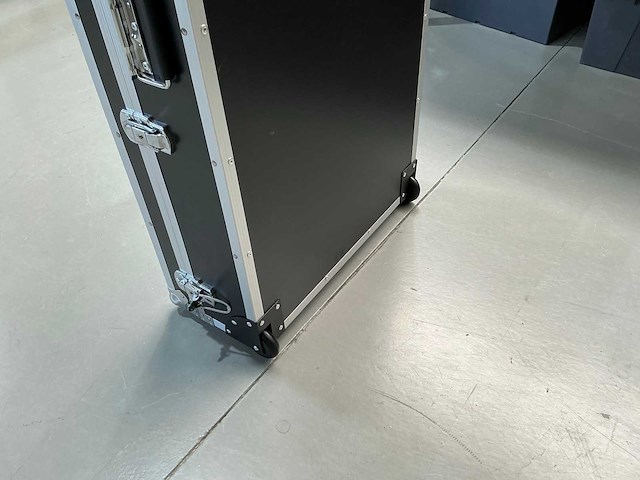 2024 - rm-100 - flightcase (10x) - afbeelding 8 van  20
