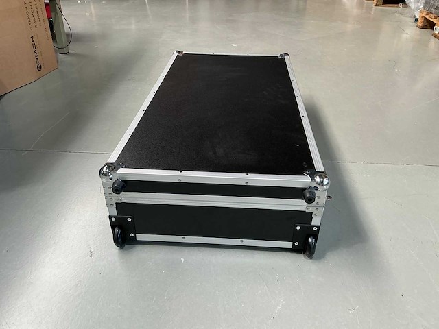 2024 - rm-100 - flightcase (10x) - afbeelding 16 van  20