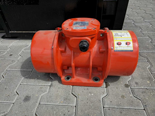 2024 - vibratory screener - diverse bouw - afbeelding 3 van  12