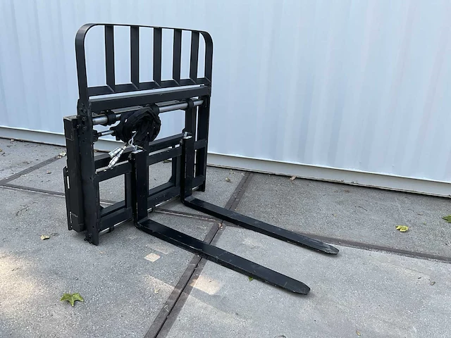 2024 1500kg vorkenbord met sideshift - afbeelding 1 van  7