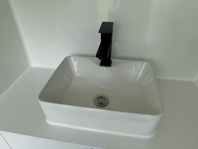 2024 2 pers. 3956x1986x2784 aanhangwagen / sanitairunit / toiletunit - afbeelding 17 van  31