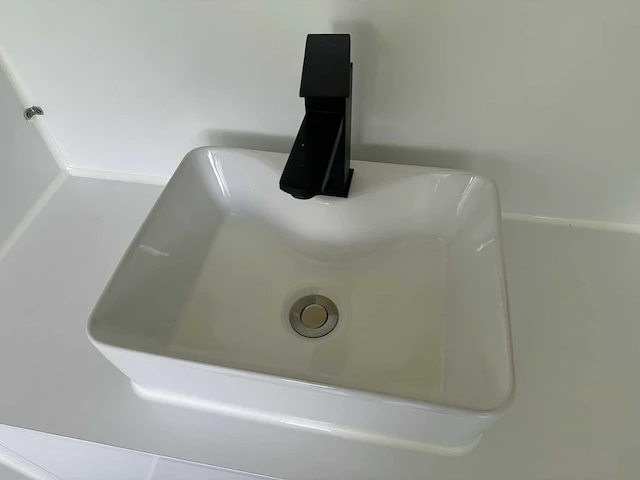 2024 2 persoons aanhangwagen / sanitairunit / toiletunit - afbeelding 9 van  30